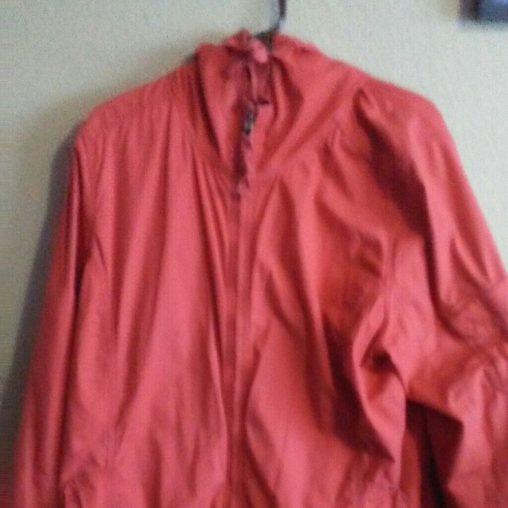 Wind breaker coat red